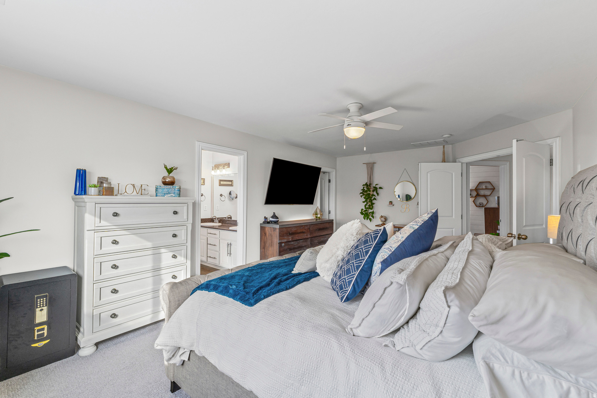 WILLOW CREST ESTATES - Residential