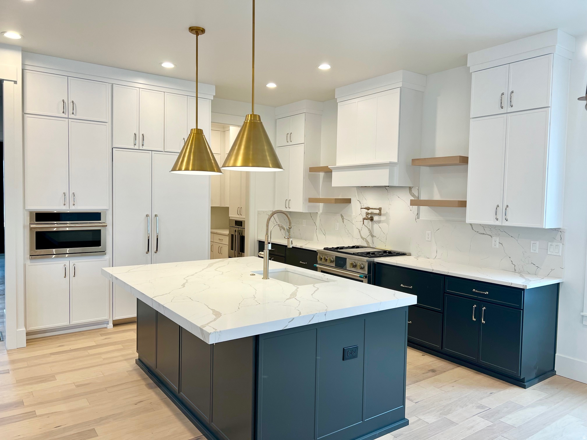 DAYBREAK - Residential