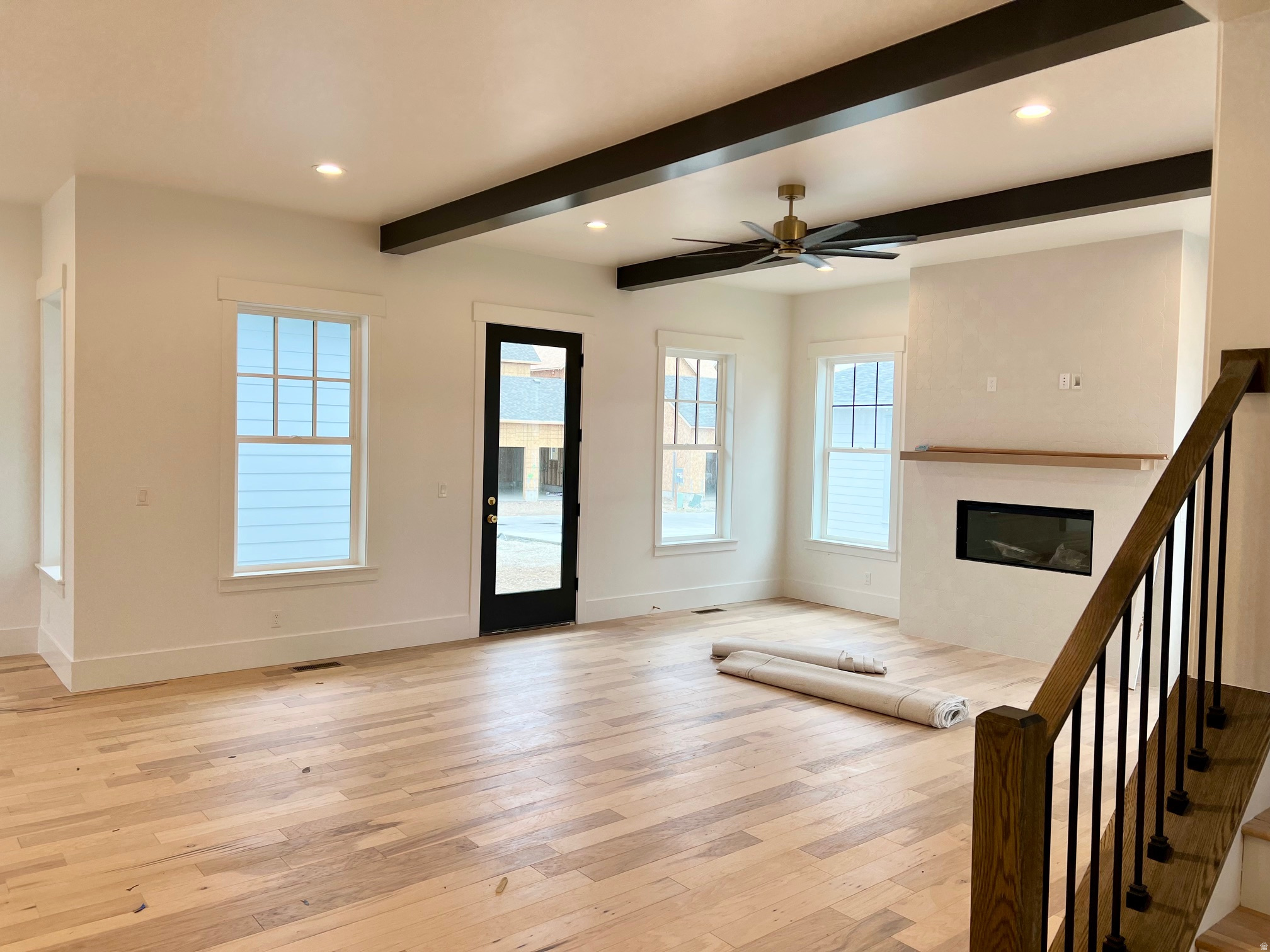 DAYBREAK - Residential