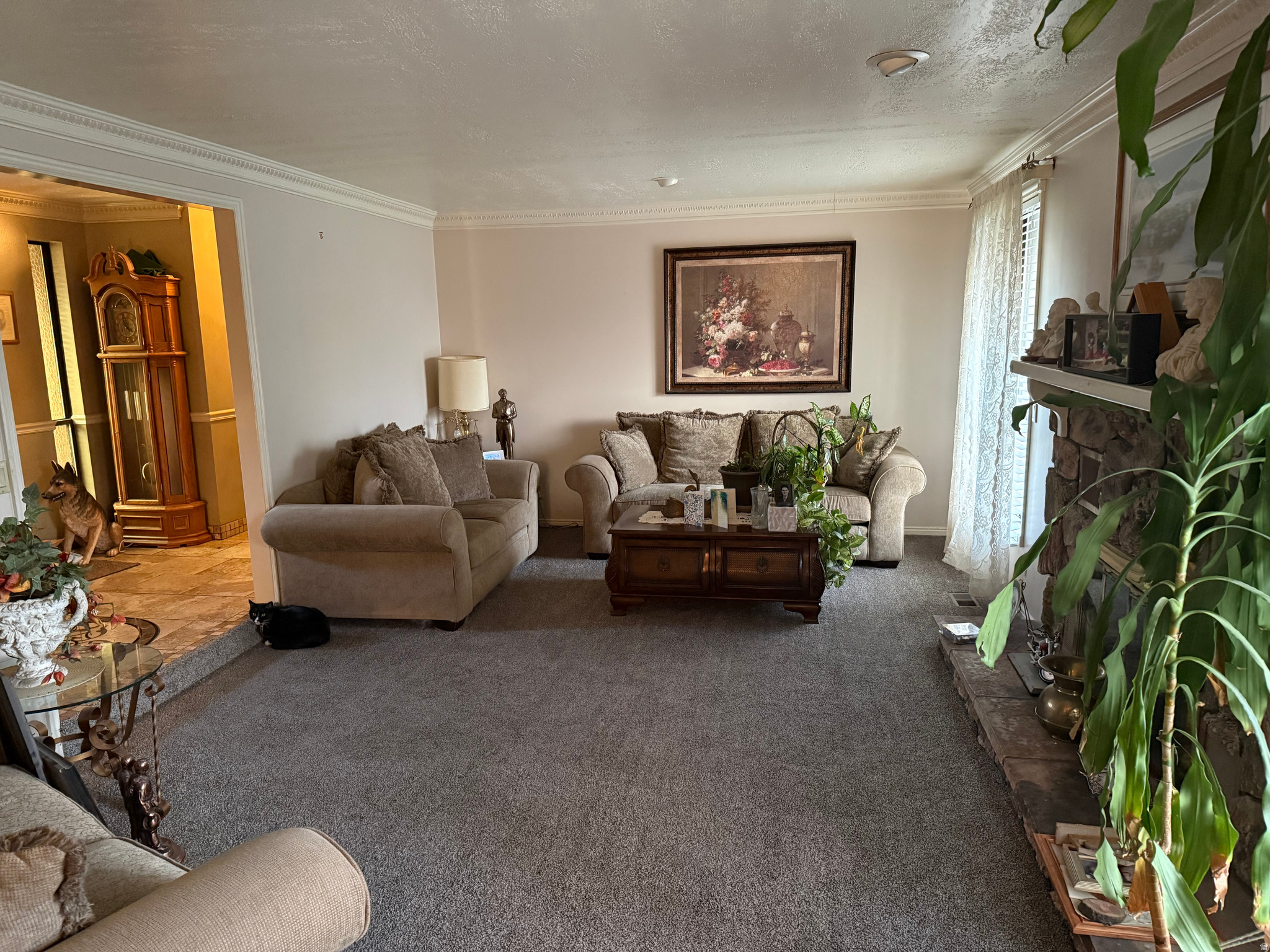 LINDEN CIRCLE - Residential