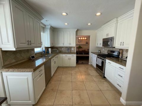 Tiny photo for 5549 S APPLE VALE DR, Murray, UT 84123 (MLS # 2136170)