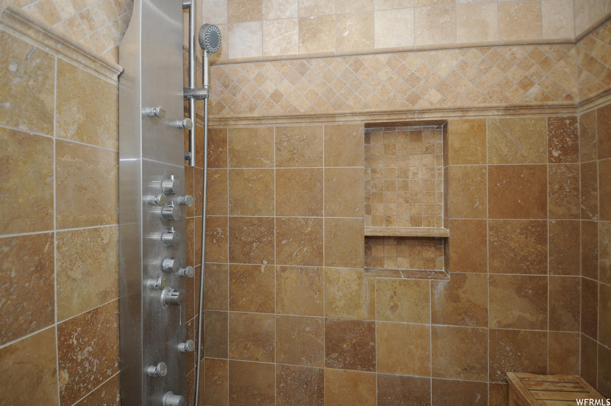 WALDEN HILLS #6 - Residential