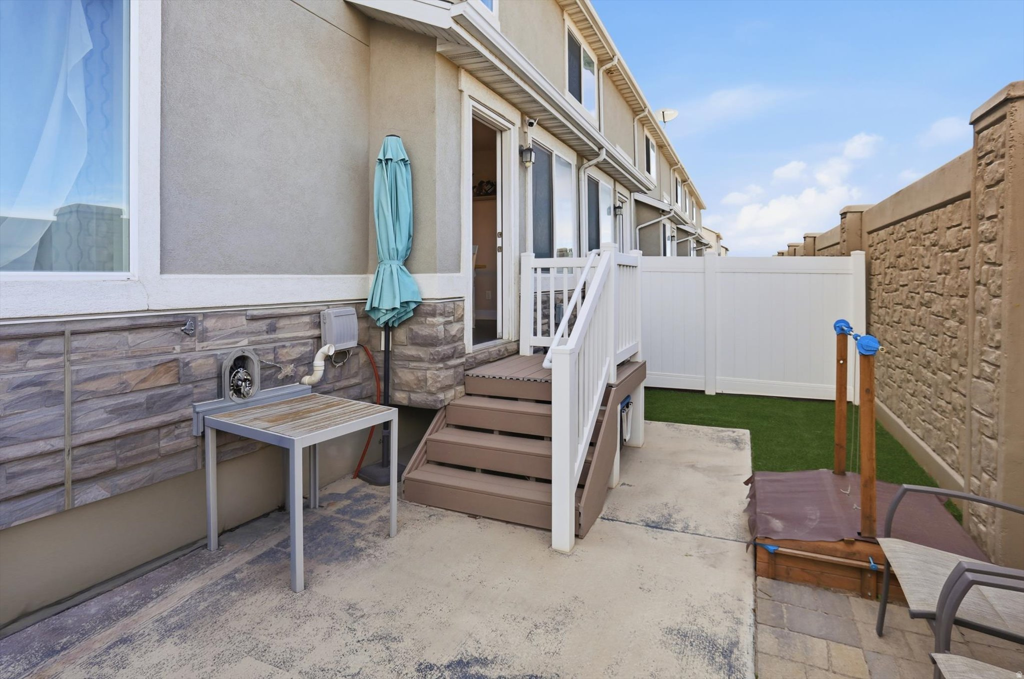 THE TOWERS - Residential