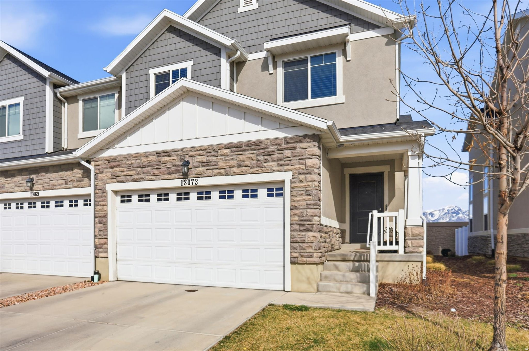 THE TOWERS - Residential