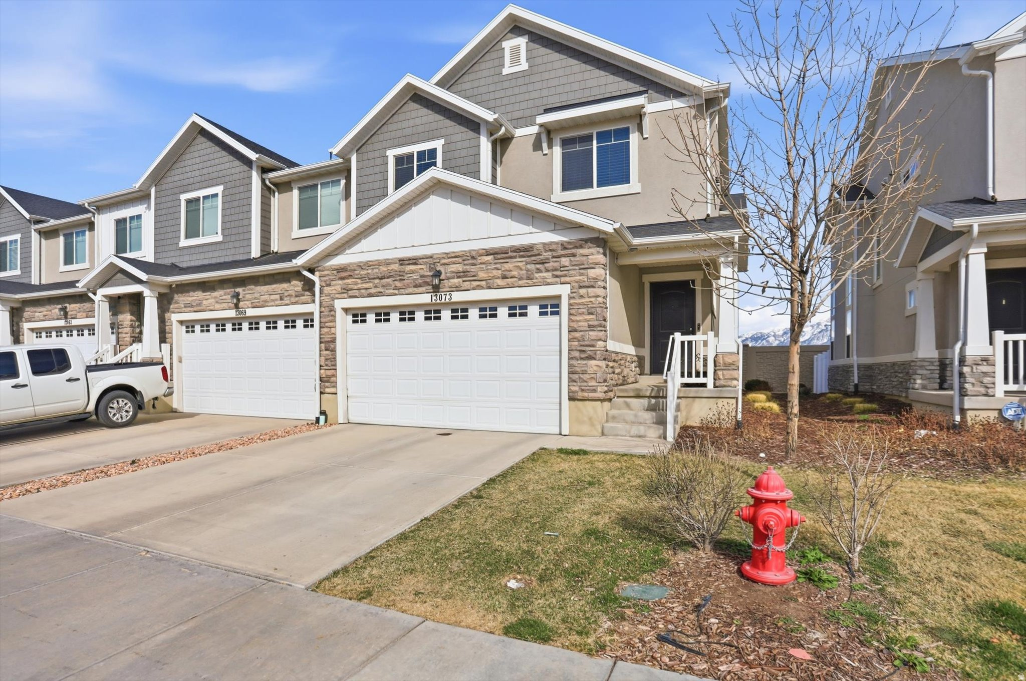 THE TOWERS - Residential