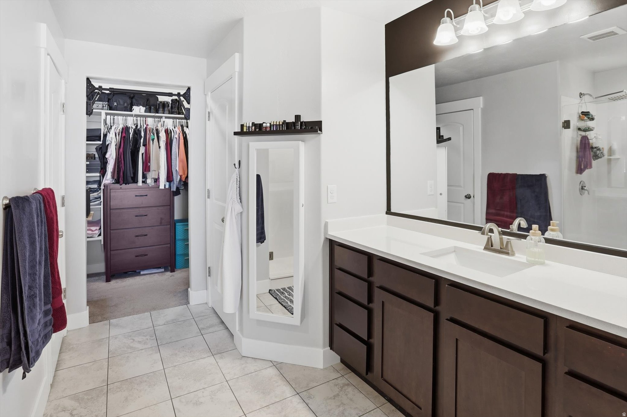 THE TOWERS - Residential