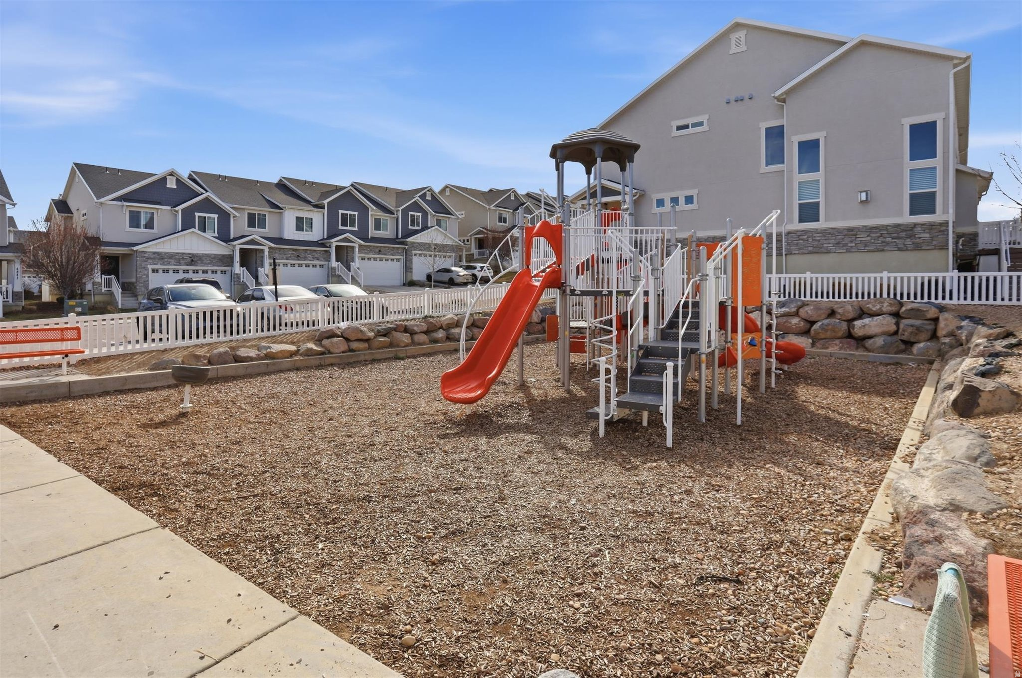 THE TOWERS - Residential