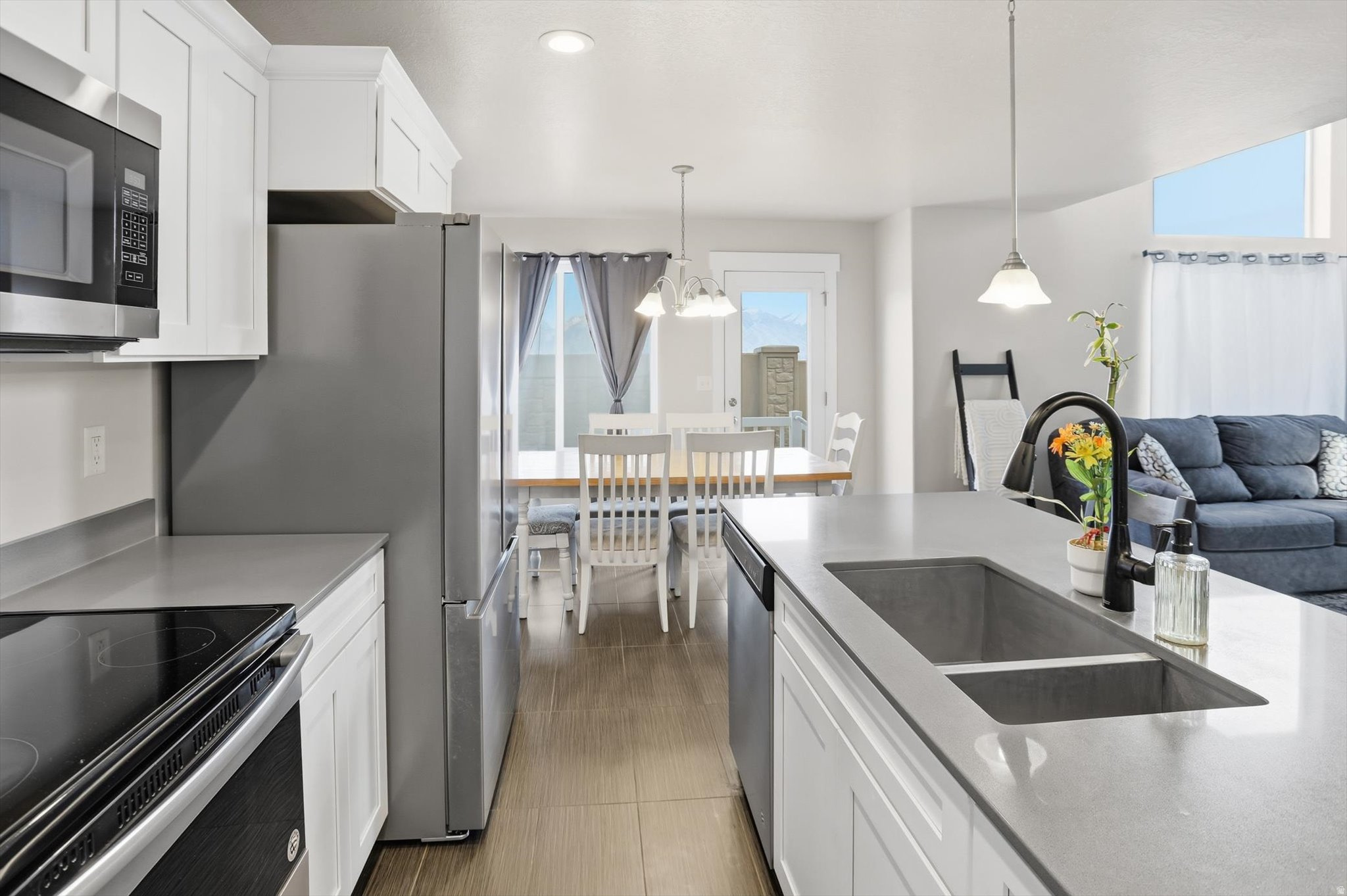 THE TOWERS - Residential