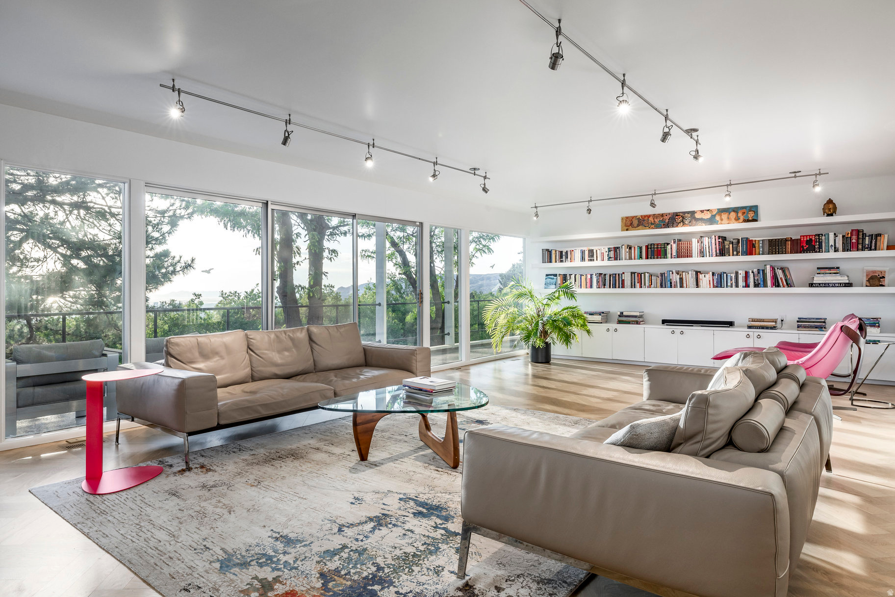 ST MARY HILLS - Residential