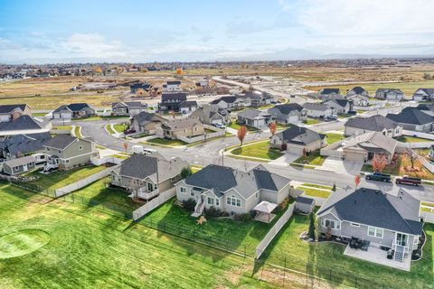 Tiny photo for 2444 N HOODED CRANE CIR #11, Clinton, UT 84015 (MLS # 2123642)