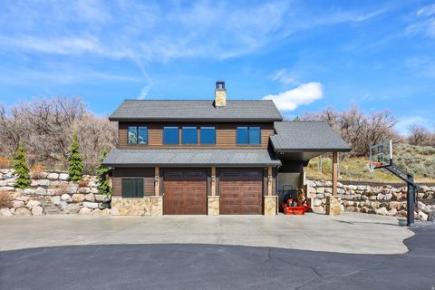 Tiny photo for 2252 E LAUREN LN, Liberty, UT 84310 (MLS # 2147889)