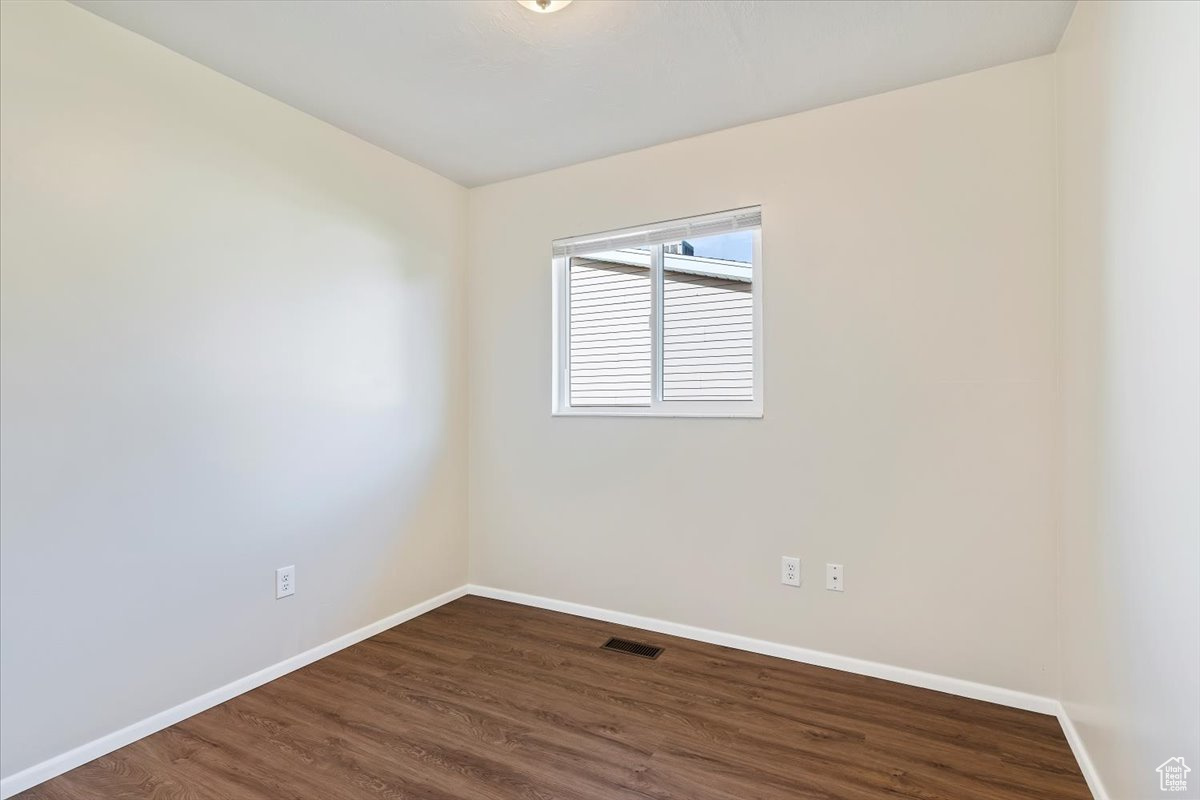 PEARWOOD PARK - Residential