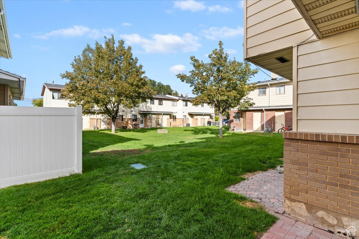 PEARWOOD PARK - Residential