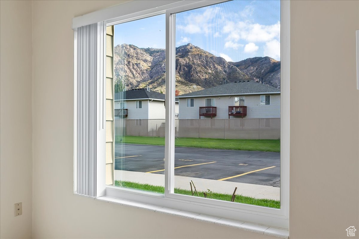 PEARWOOD PARK - Residential