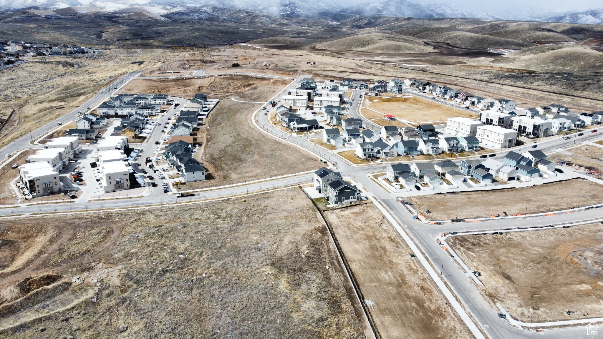 OQUIRRH WEST - Residential