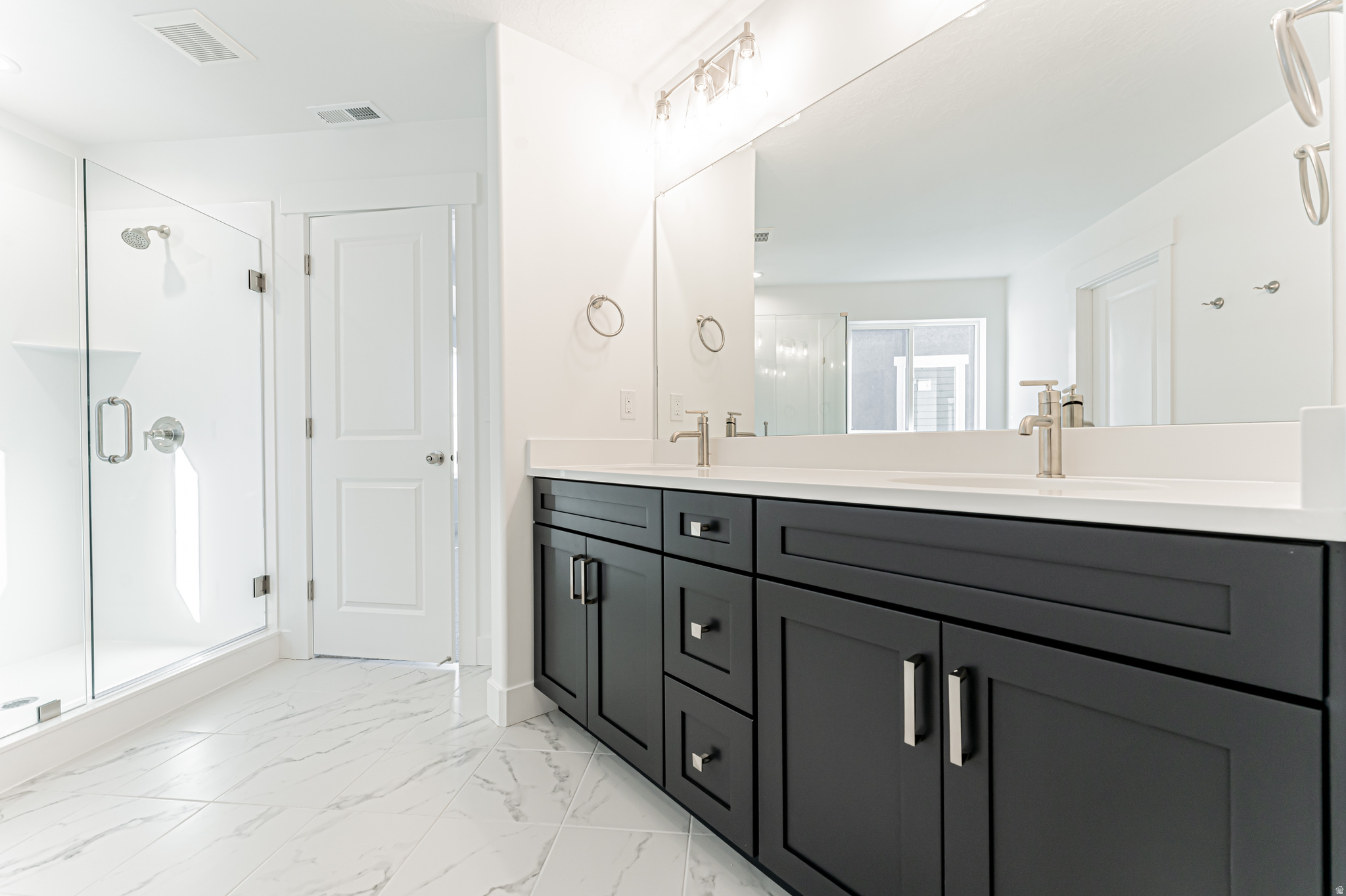 RIDGEHORNE - Residential