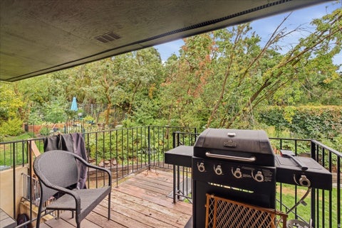 Tiny photo for 1334 RIDGEWOOD LN, Bountiful, UT 84010 (MLS # 2186702)