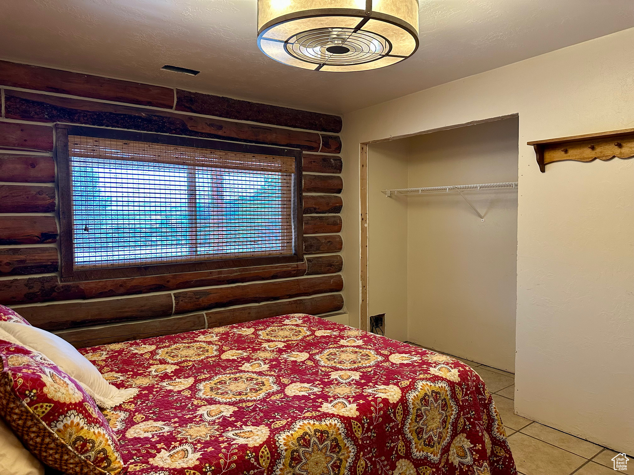 HIDEAWAY VALLEY SUBD - Residential
