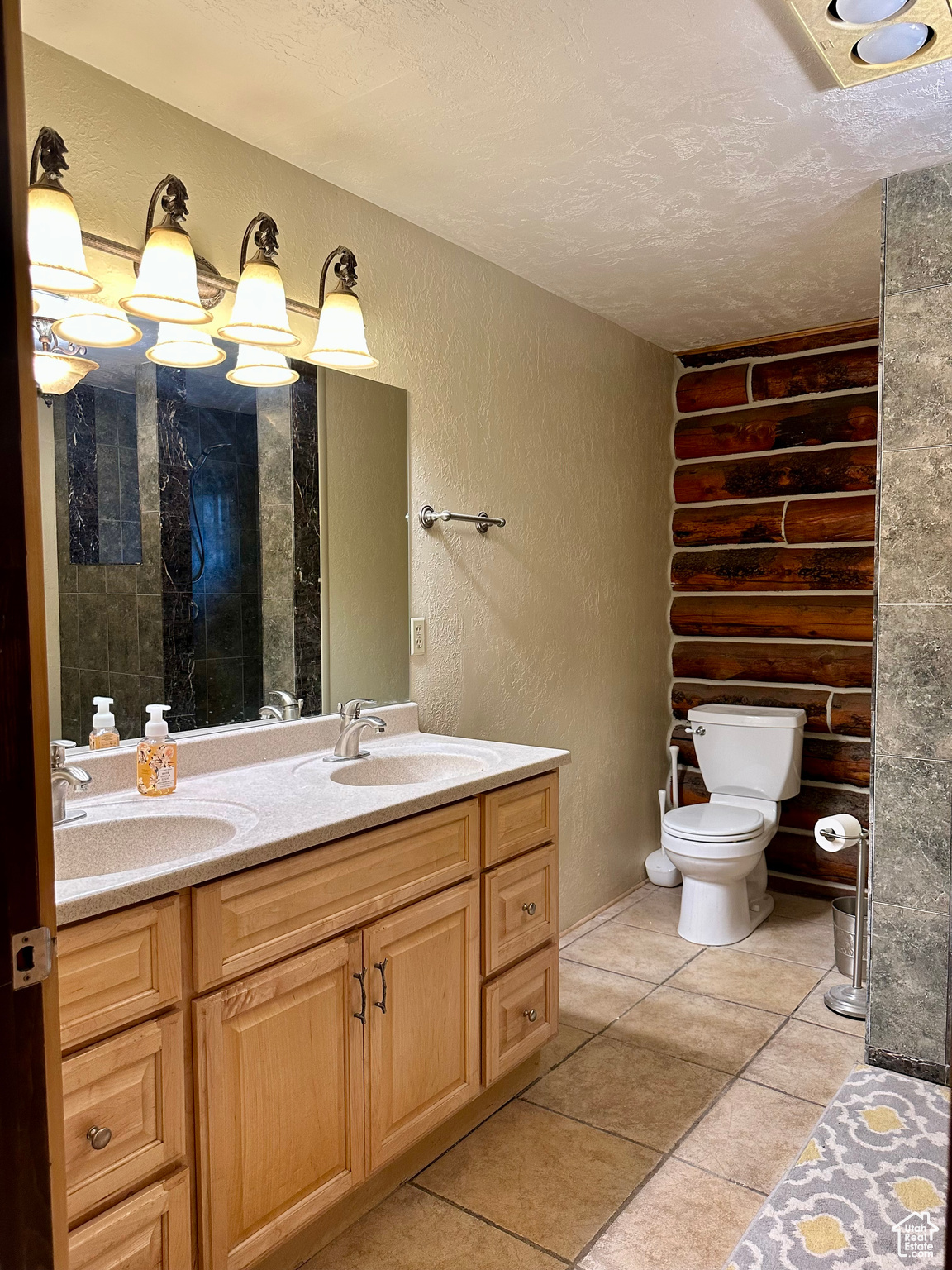 HIDEAWAY VALLEY SUBD - Residential