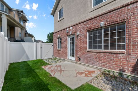 Tiny photo for 10448 S SAGE VISTA WAY W, South Jordan, UT 84009 (MLS # 2108787)