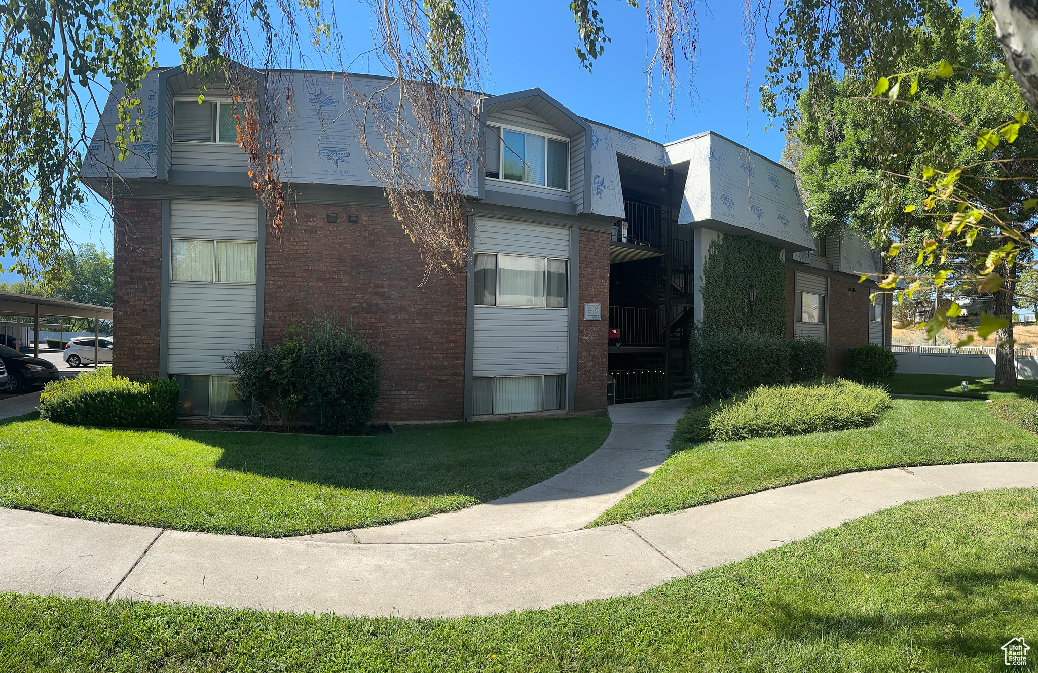WILLOWBROOK HILL CONDO - Residential