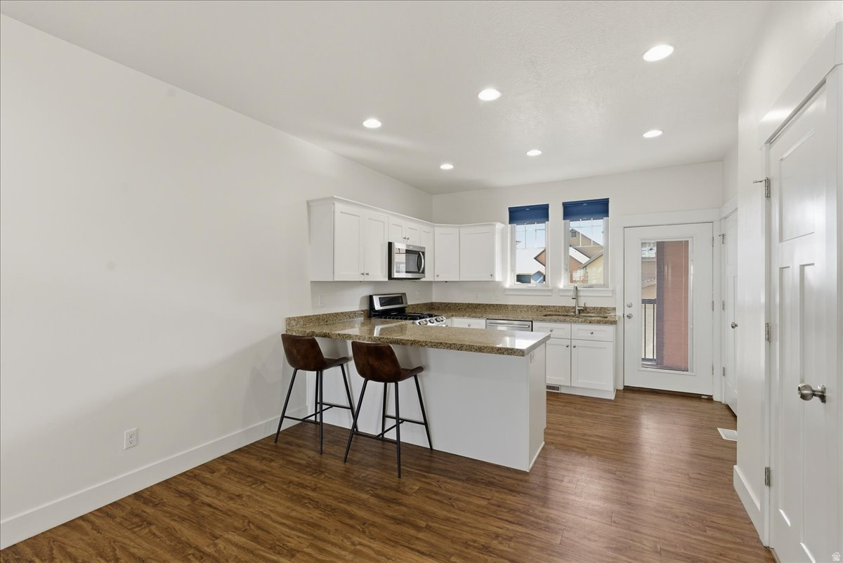 MEADOWS @ RIVER BEND - Residential