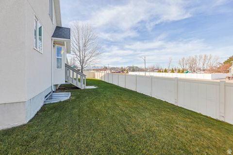 Tiny photo for 3352 W 10235 S, South Jordan, UT 84095 (MLS # 2126491)
