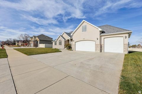 Tiny photo for 3352 W 10235 S, South Jordan, UT 84095 (MLS # 2126491)