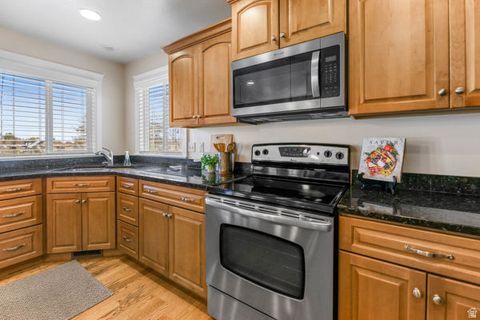Tiny photo for 3352 W 10235 S, South Jordan, UT 84095 (MLS # 2126491)