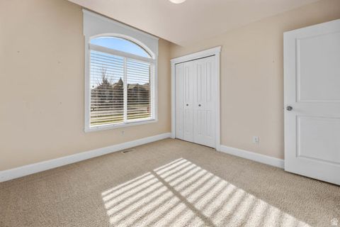 Tiny photo for 3352 W 10235 S, South Jordan, UT 84095 (MLS # 2126491)