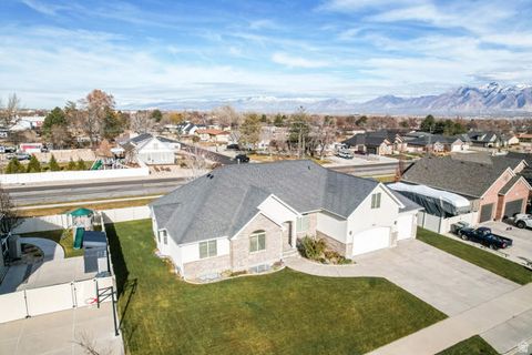 Tiny photo for 3352 W 10235 S, South Jordan, UT 84095 (MLS # 2126491)