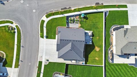 Tiny photo for 590 S 400 E, Hyrum, UT 84319 (MLS # 2135493)