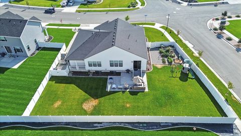 Tiny photo for 590 S 400 E, Hyrum, UT 84319 (MLS # 2135493)