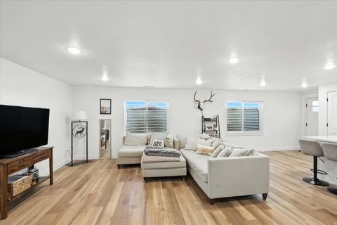 Tiny photo for 590 S 400 E, Hyrum, UT 84319 (MLS # 2135493)