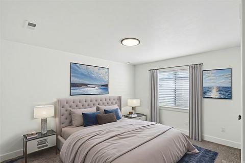 Tiny photo for 590 S 400 E, Hyrum, UT 84319 (MLS # 2135493)