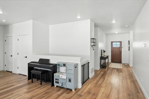 Tiny photo for 590 S 400 E, Hyrum, UT 84319 (MLS # 2135493)