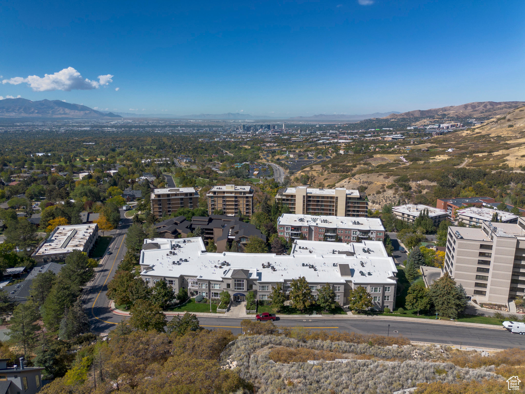 PRESIDENTIAL CLUB - Residential