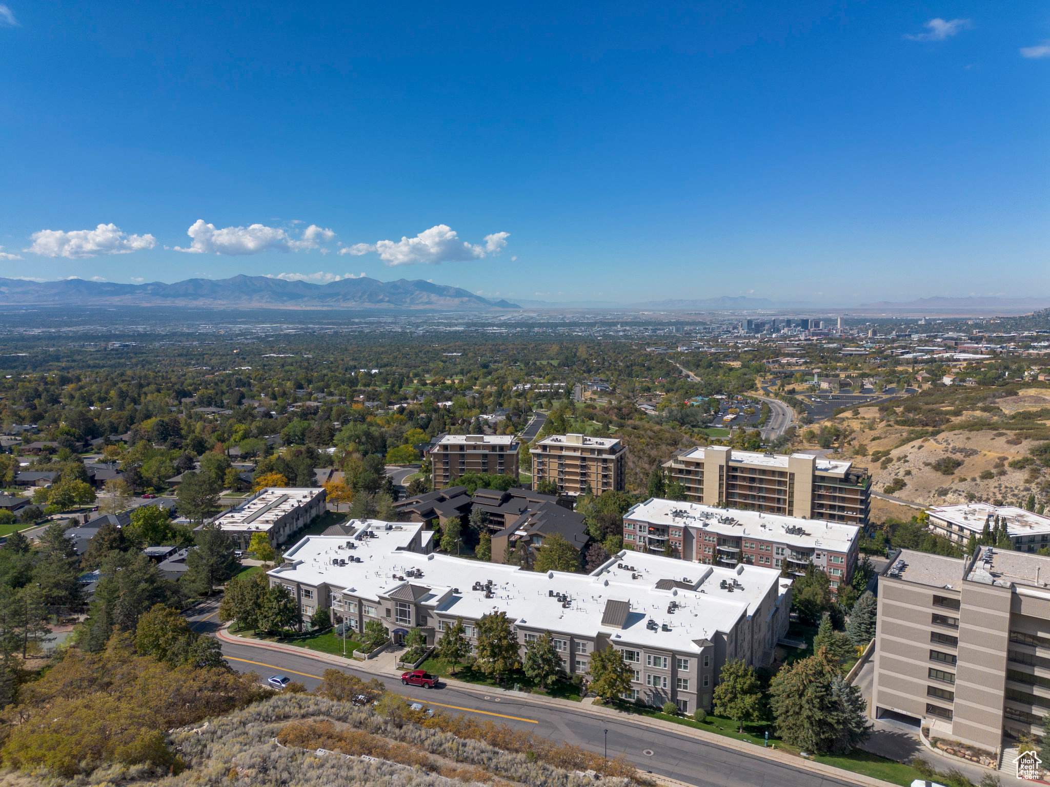 PRESIDENTIAL CLUB - Residential