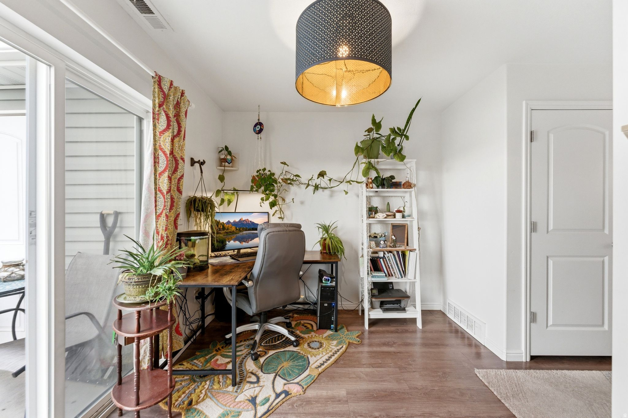 SUNSET PALACE - Residential