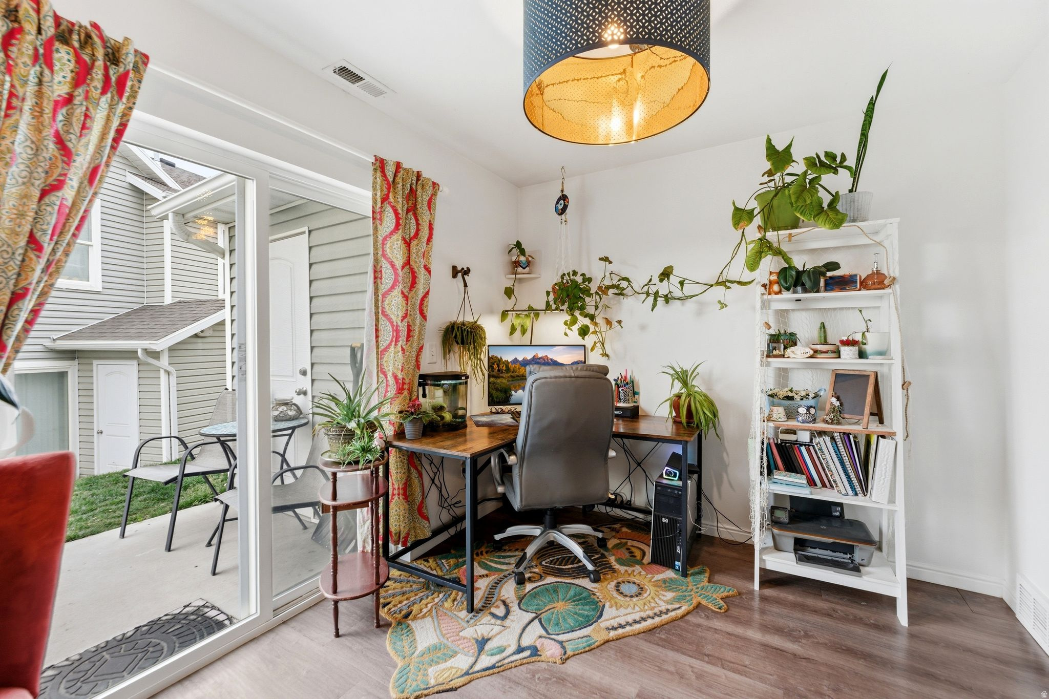 SUNSET PALACE - Residential