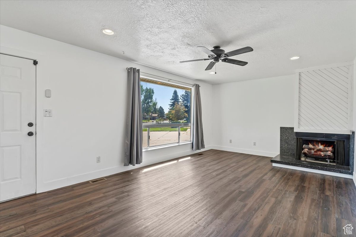 GREEN HILL ACRES - Residential
