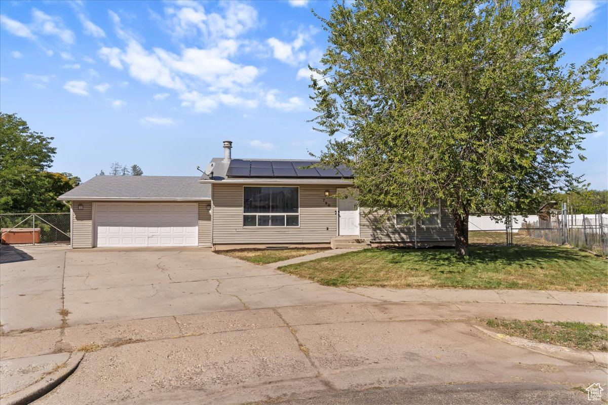 GREEN HILL ACRES - Residential