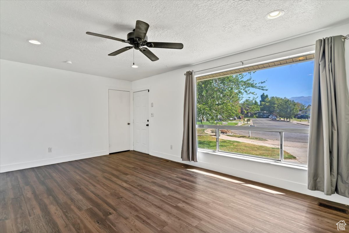 GREEN HILL ACRES - Residential