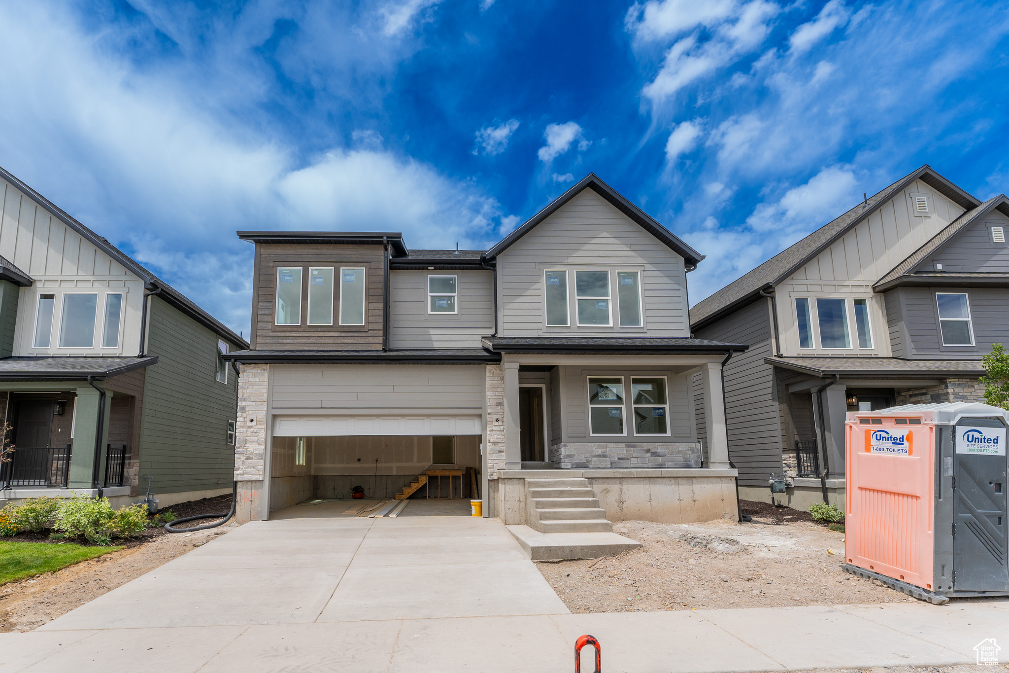 RIVER POINT - Residential