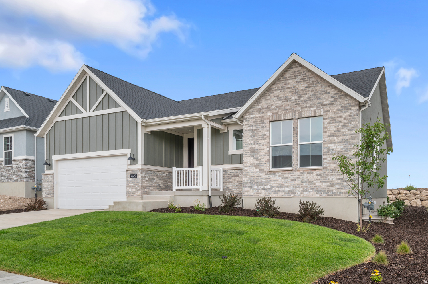 HIDDEN OAKS COLLECTION 607 - Residential