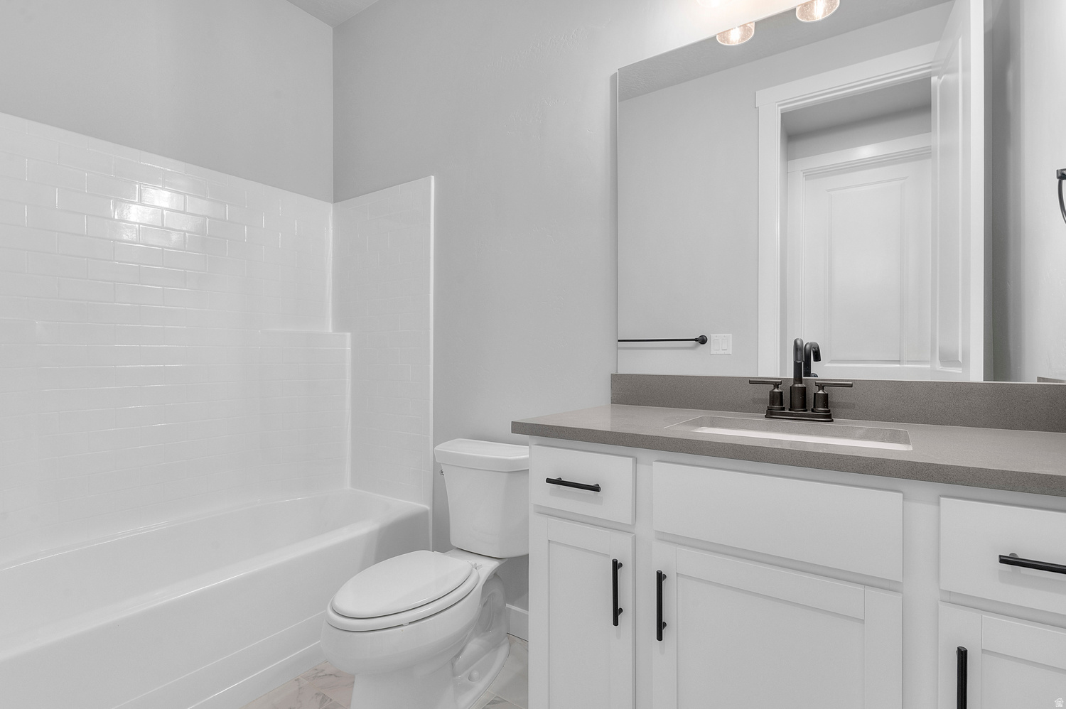 HIDDEN OAKS COLLECTION 607 - Residential