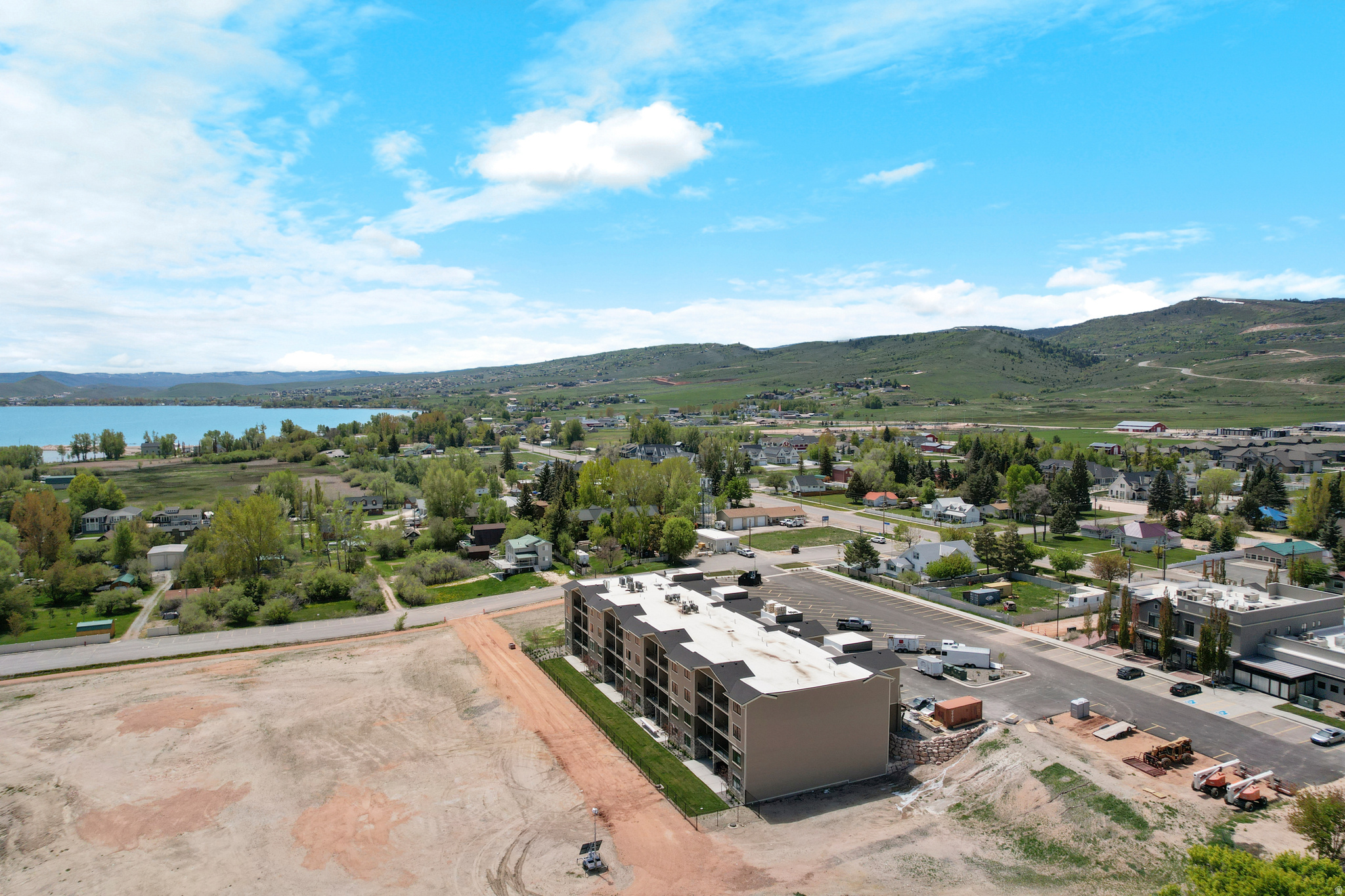 LAKE RESIDENCES AT BEAR LAKE PH 8 - Residential