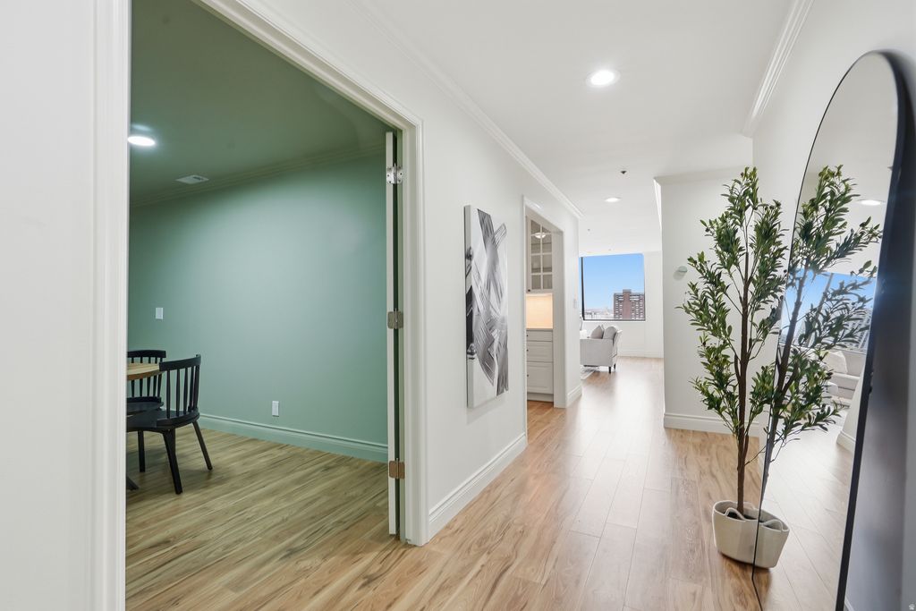 Photo of 44 W BROADWAY S #706, Salt Lake City, UT 84101 (MLS # 2142945)