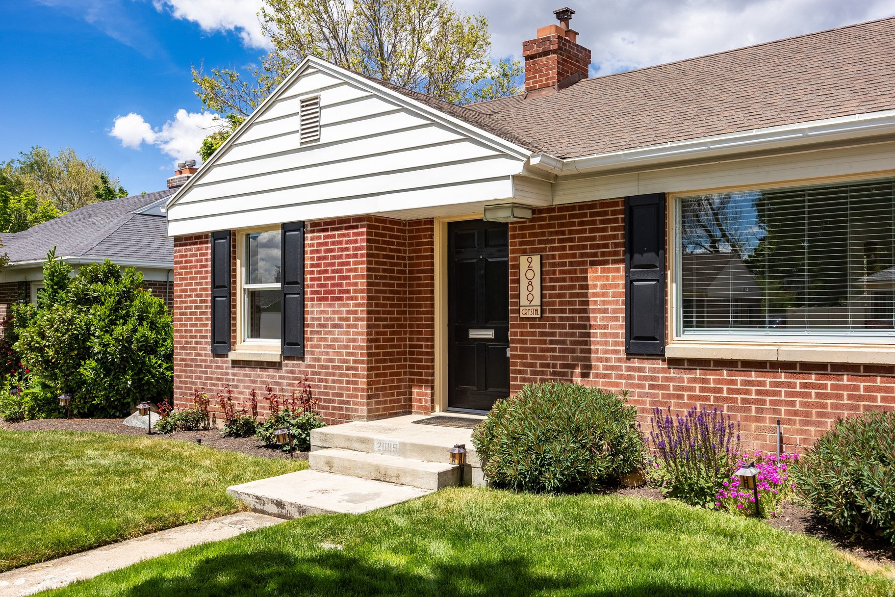 CRYSTAL HEIGHTS - Residential