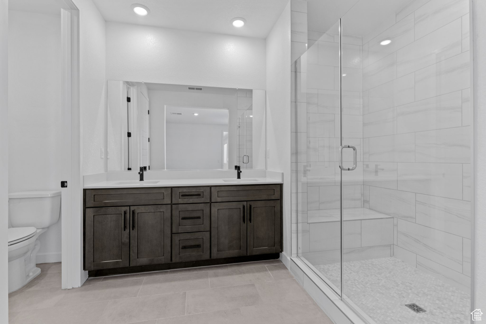 CECITA CREST AT DIVARIO 4 - Residential